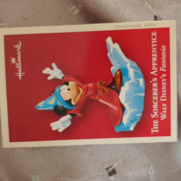 The Sorcerer's Apprentice Ornament - Picture 4 of 6